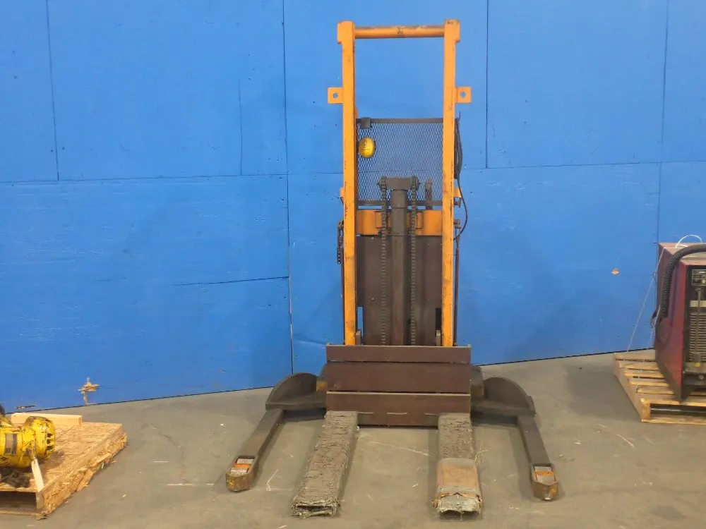 Big Joe Mfg. Co. 2000 Lbs. Electric Straddle Lift - 2024-a5