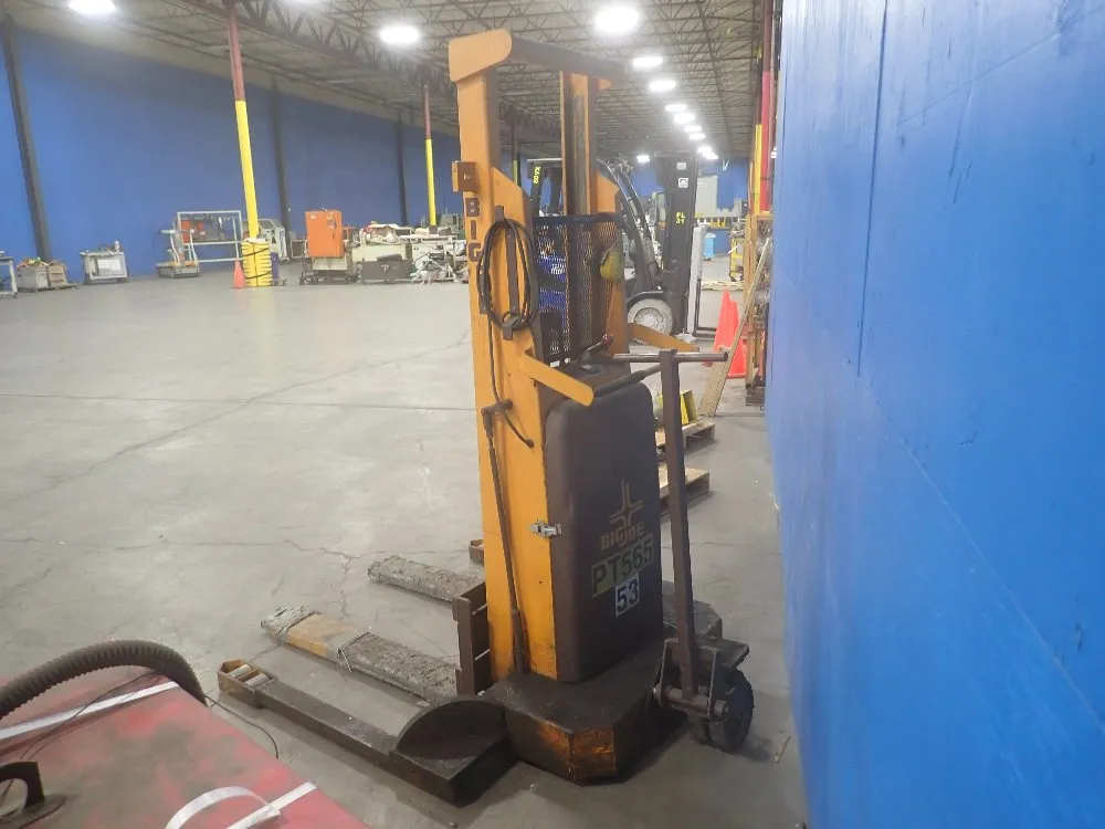 Big Joe Mfg. Co. 2000 Lbs. Electric Straddle Lift - 2024-a5