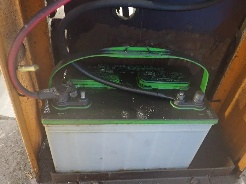 Big Joe Mfg. Co. 2000 Lbs. Electric Straddle Lift - 2024-a5