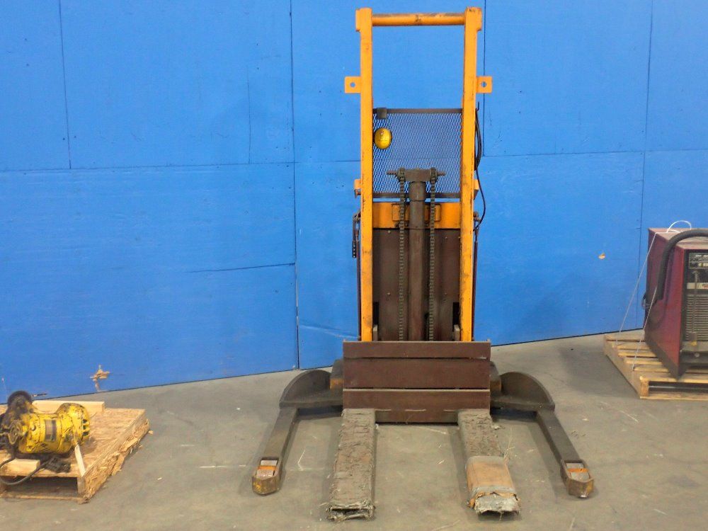 Big Joe Mfg. Co. 2000 Lbs. Electric Straddle Lift - 2024-a5