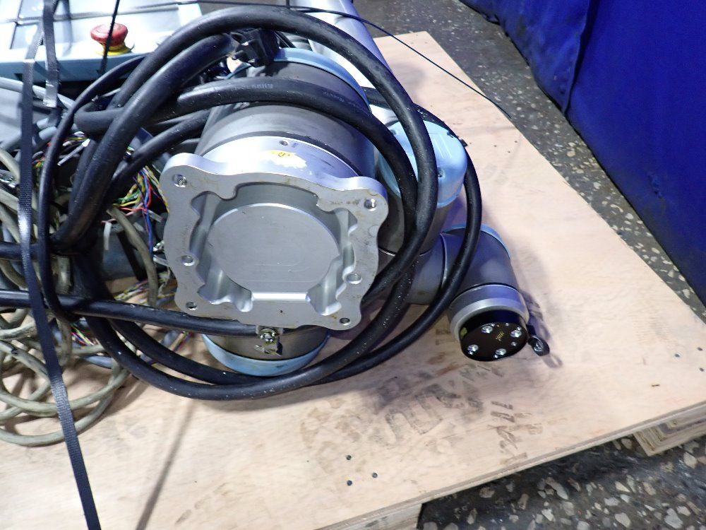 Universal Robots Robot - Ur10