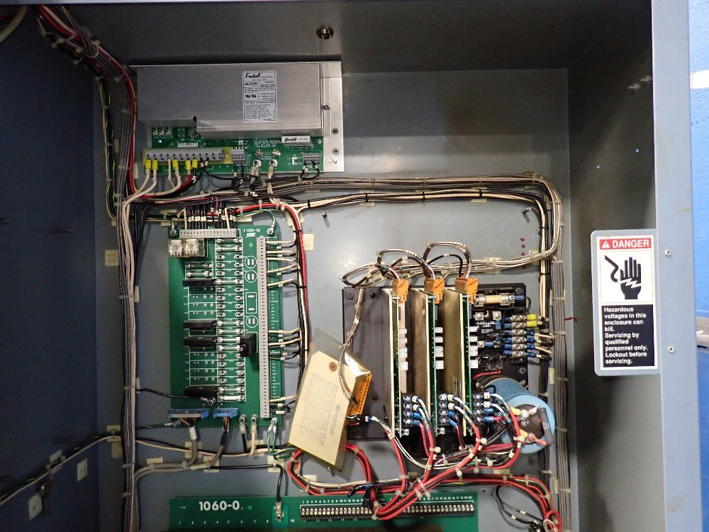 Fadal 16" X 29 1/2" Cnc Vmc - 914-15