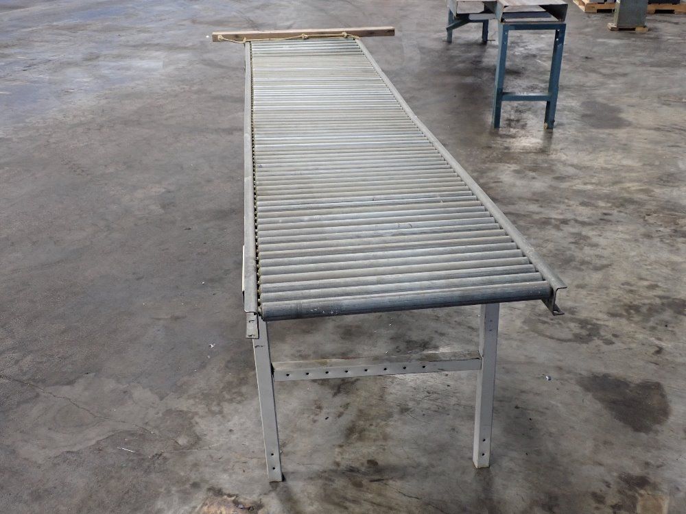 N/a 117" L X 21" Rollers Gravity Conveyor