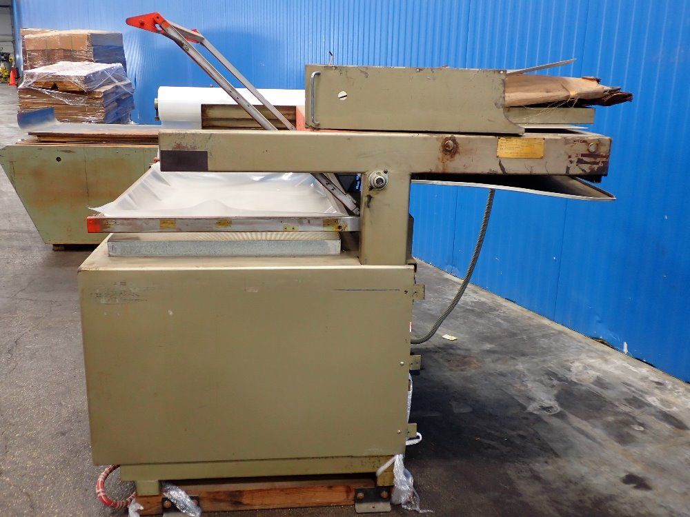 Am Pak Vacuum Packaging Machine