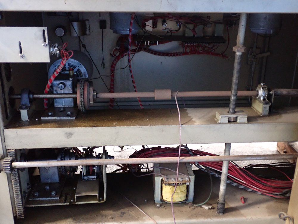 Am Pak Vacuum Packaging Machine