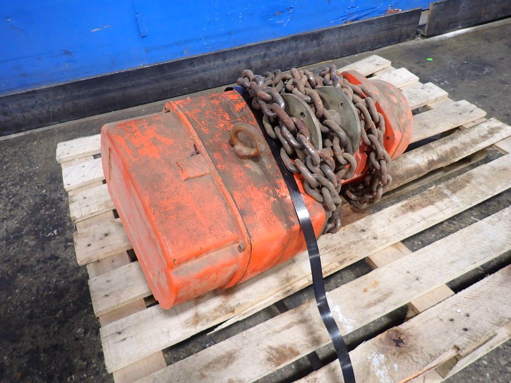  Chain Hoist