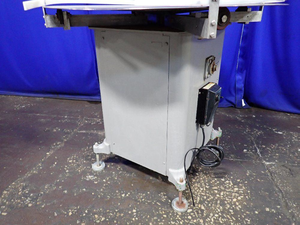 42" Accumulation Table