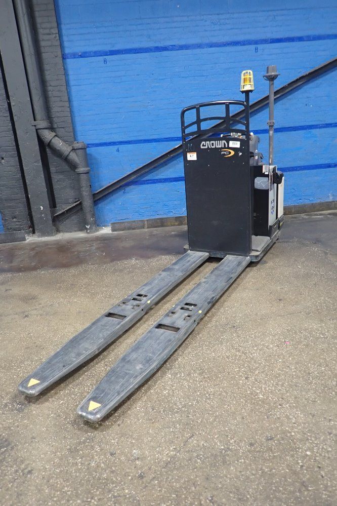 Crown 6000 Lbs Electric Center Controlled Ride-on Pallet Truck - Pc4500-60