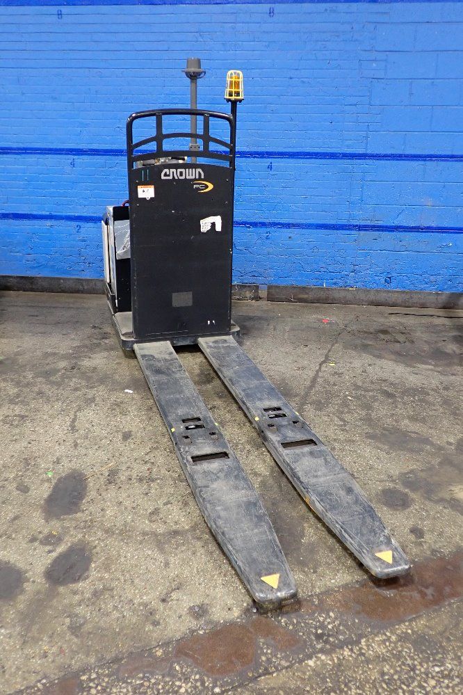 Crown Pc 2725 Lbs Pallet Jack - Pc4500-60