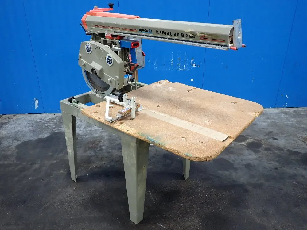 Omga 14" Blade, 27 1/2" Crosscut, 35" X 35" Table Radial Arm Saw