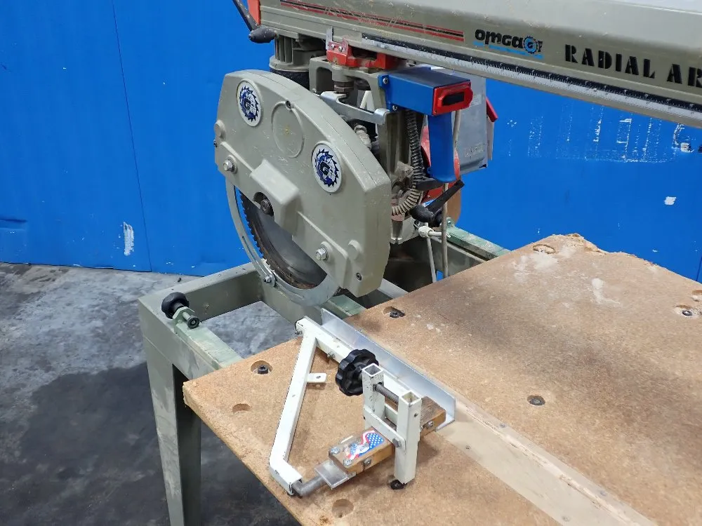 Omga 14" Blade, 27 1/2" Crosscut, 35" X 35" Table Radial Arm Saw
