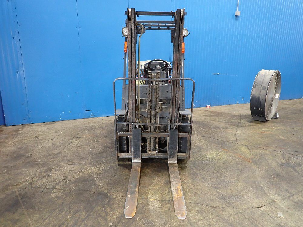 Toyota 5500lbs Propane/gasoline Combo Forklift - 42 6fgu25