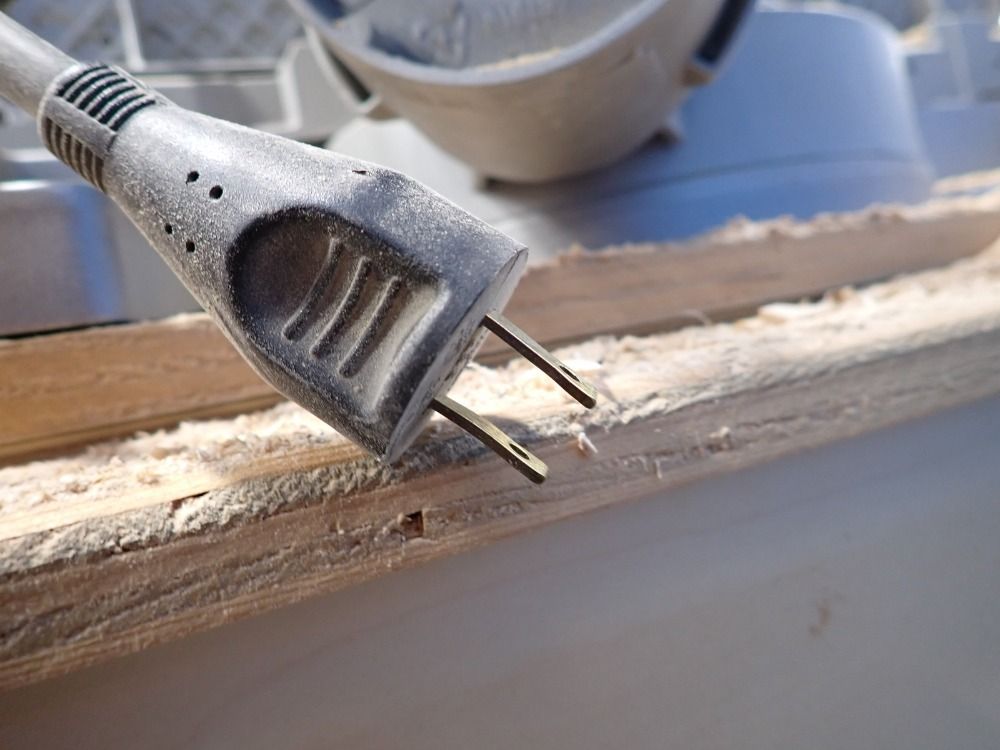 Dewalt Miter/table Saw - Dw718