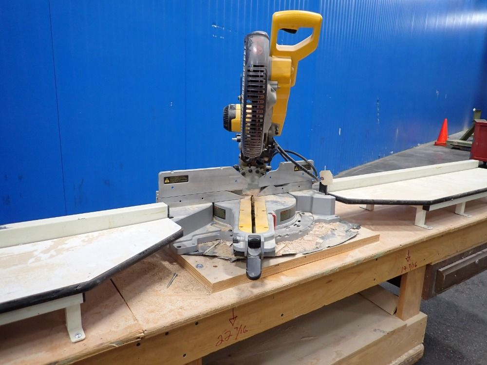 Dewalt Miter/table Saw - Dw718