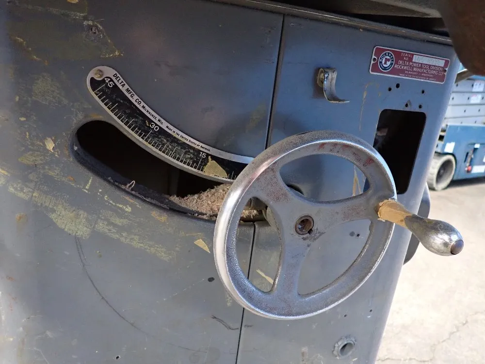 Delta 36" X 27" Table Table Saw