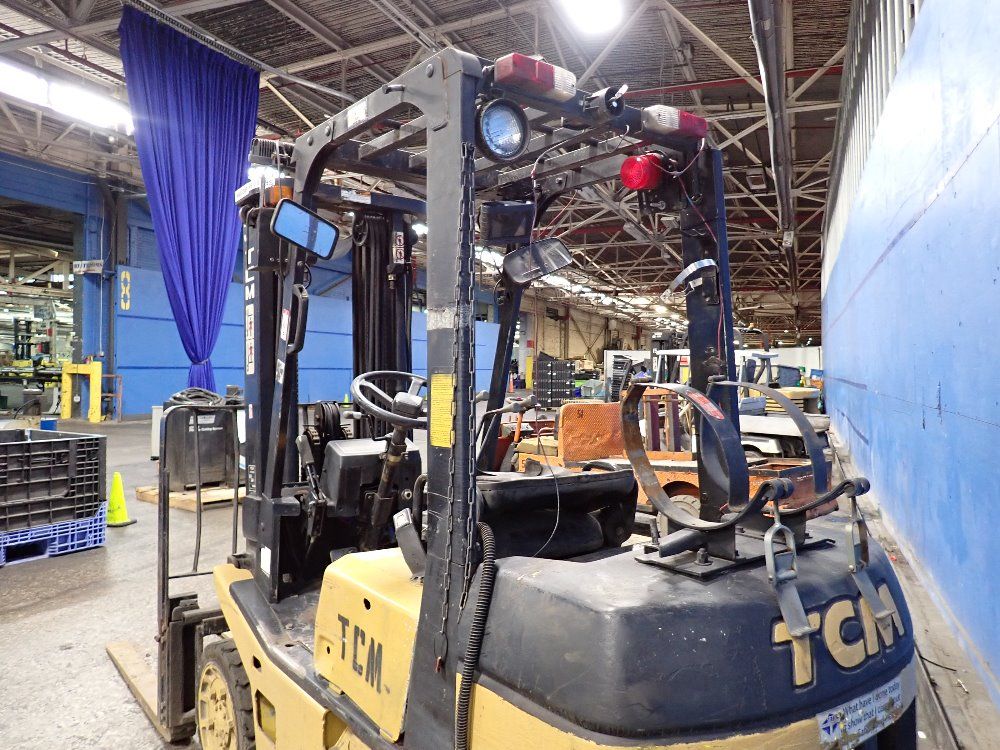 Tcm 4600 Lbs Propane Forklift - Fcg25t7t