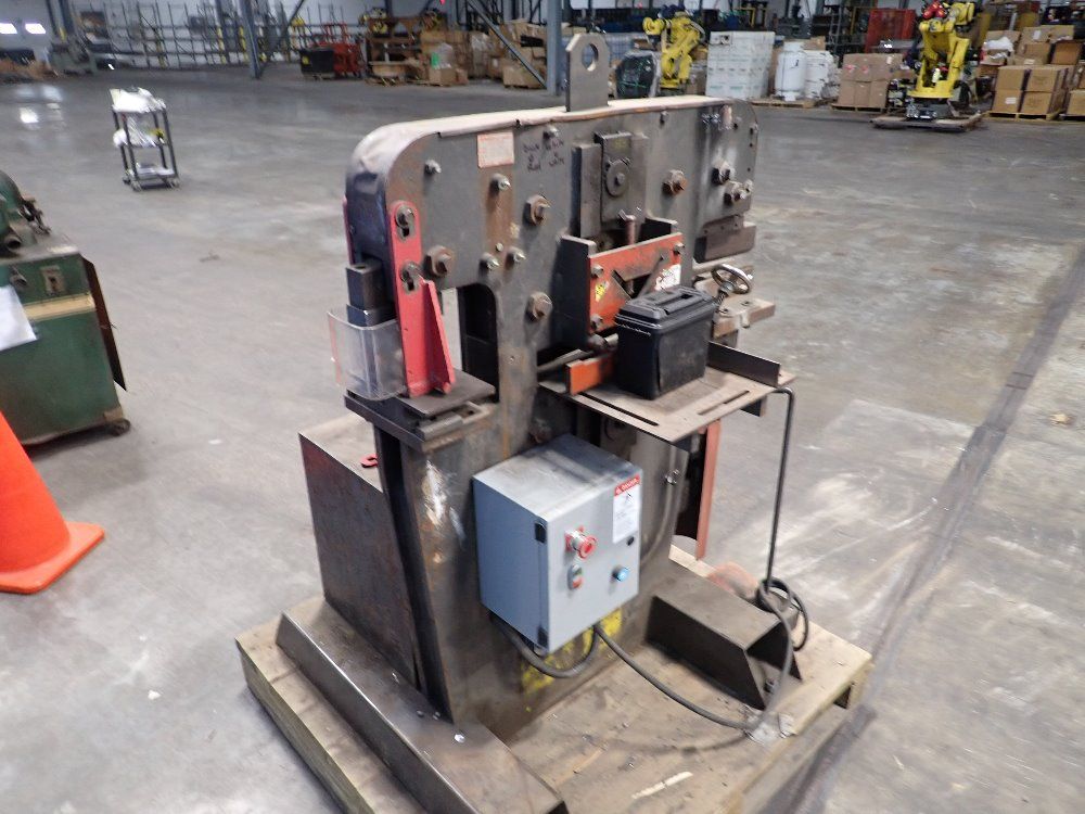 Edwards 55 Ton Hydraulic Iron Worker - Jaws Iv