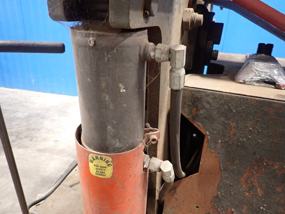 Edwards 55 Ton Hydraulic Iron Worker - Jaws Iv