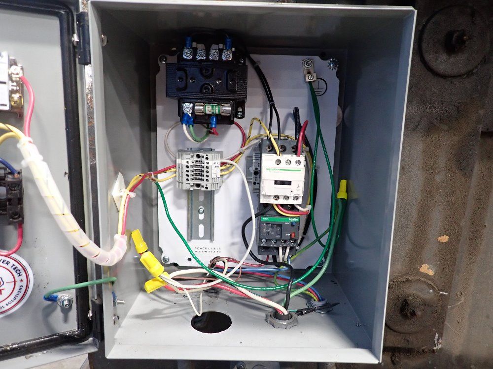 Edwards 55 Ton Hydraulic Iron Worker - Jaws Iv