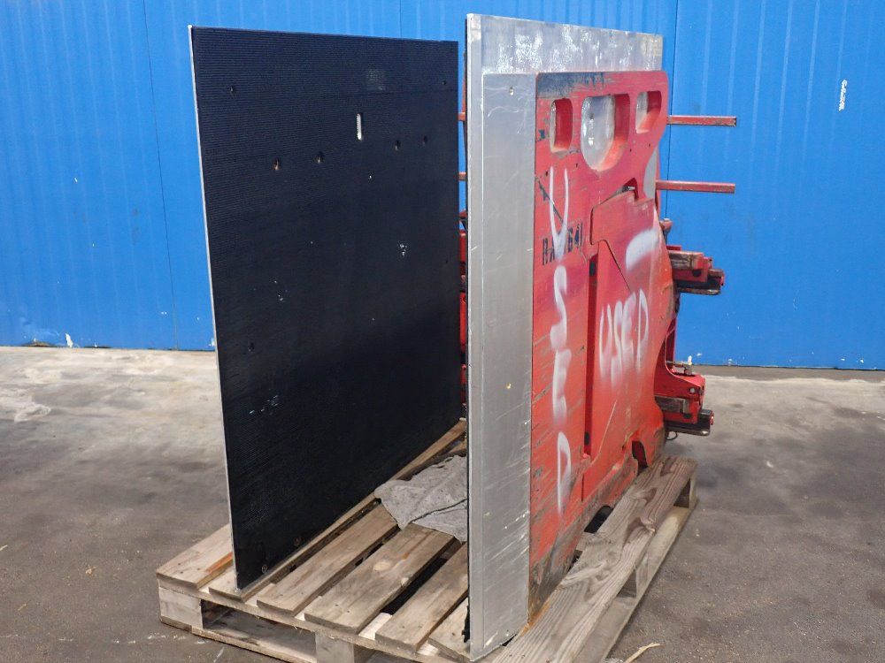 Bolzoni Auramo 2500# Forklift Clamp Attachment - Ks09z6a R01