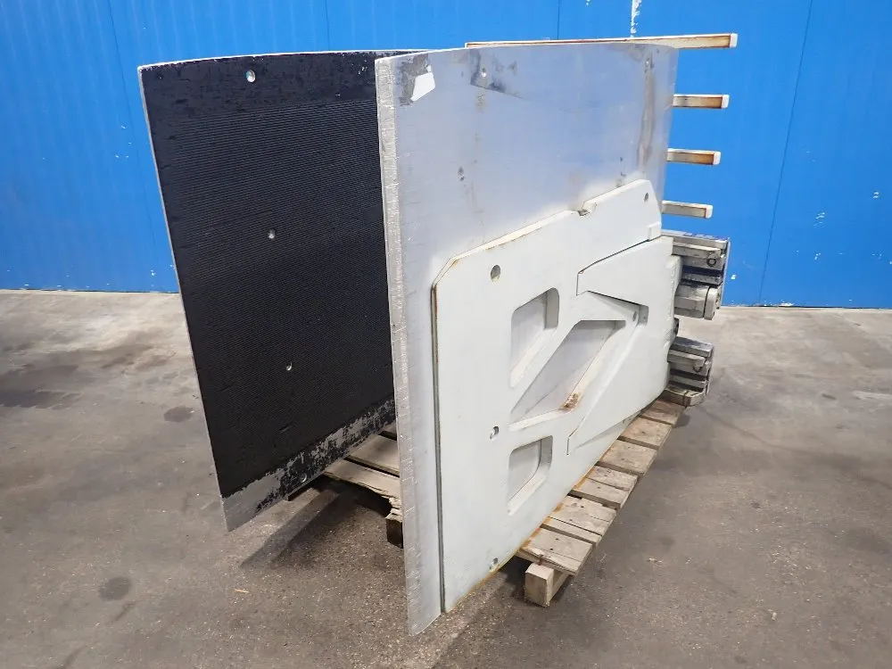 Cascade 2300# Forklift Clamp Attachment - 25d-ccs-661