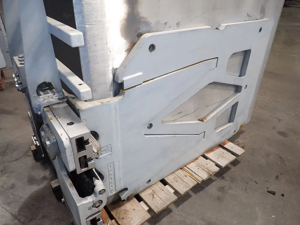 Cascade 2300# Forklift Clamp Attachment - 25d-ccs-661