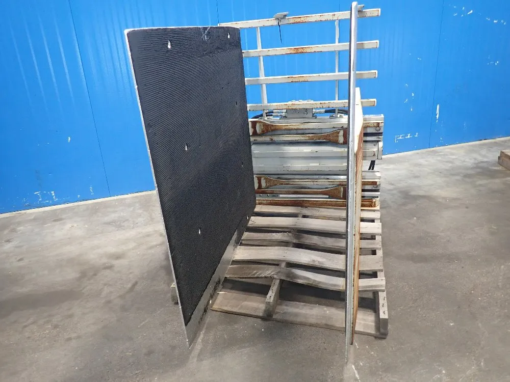 Cascade 2300# Forklift Clamp Attachment - 25d-ccs-661