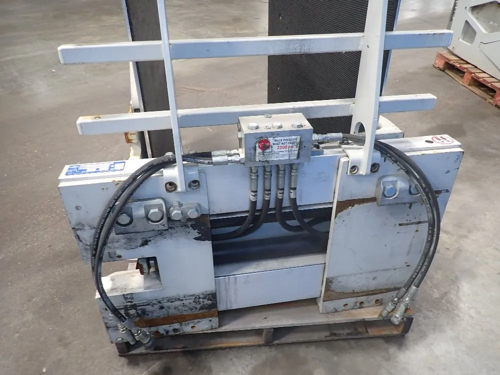 Cascade 2300# Forklift Clamp Attachment - 25d-ccs-661