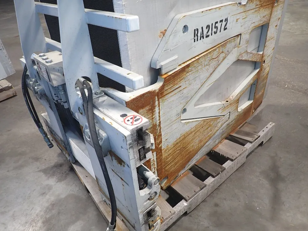 Cascade 2300# Forklift Clamp Attachment - 25d-ccs-661