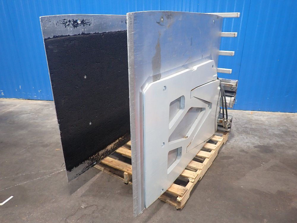 Cascade 2300# Forklift Clamp Attachment - 25d-ccs-661