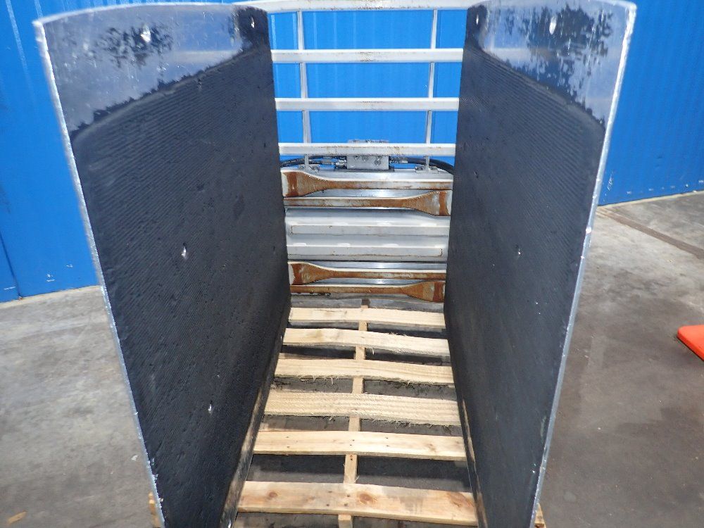 Cascade 2300# Forklift Clamp Attachment - 25d-ccs-661