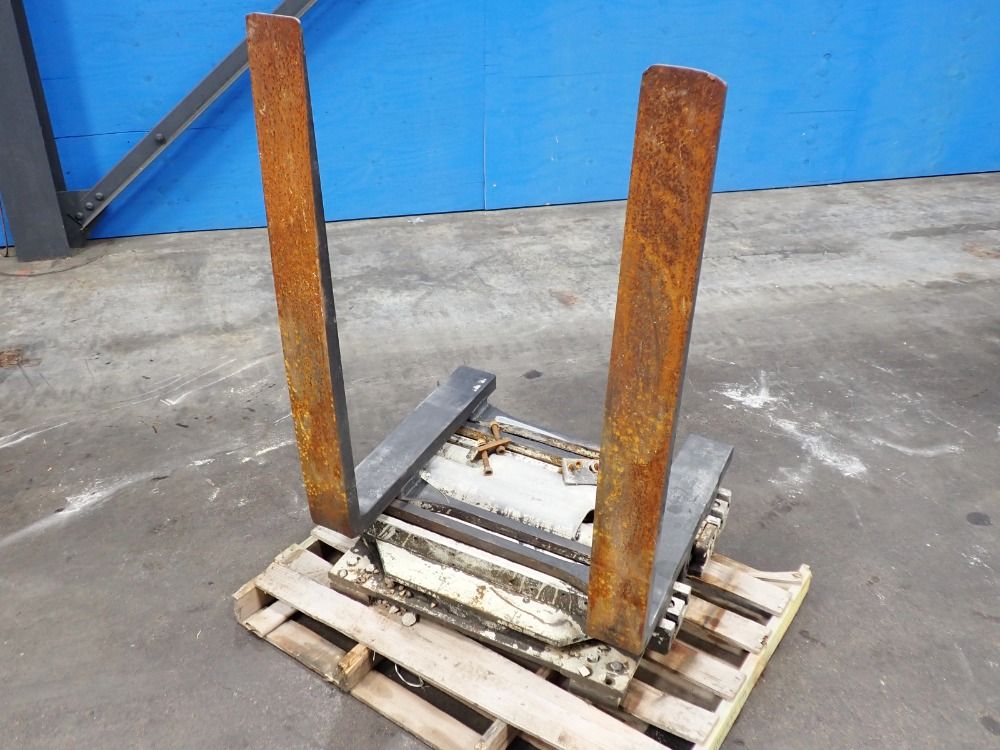 Cascade Forks: 45" X 5" X 2" Rotating Fork Positioner