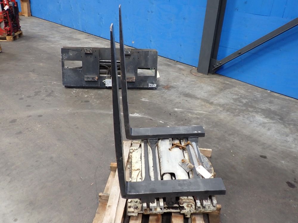 Cascade Forks: 45" X 5" X 2" Rotating Fork Positioner