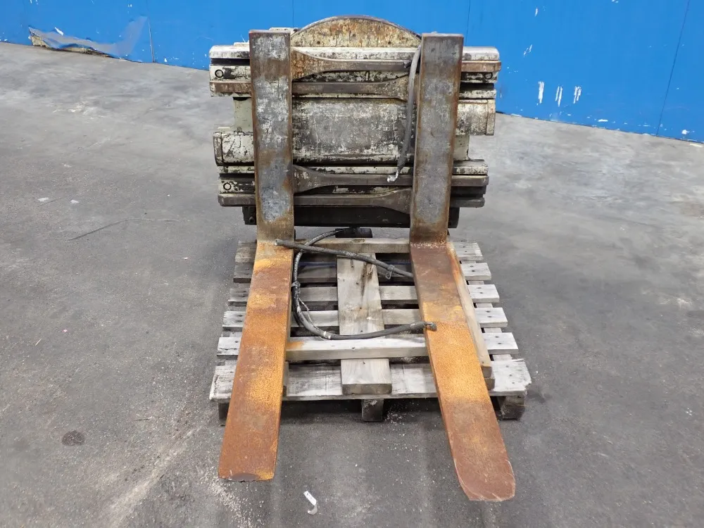 Cascade Forks: 45" X 5" X 2" Rotating Fork Positioner