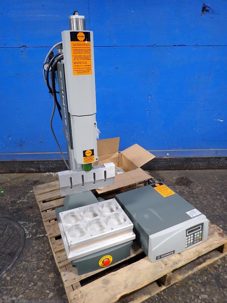 Sonics Ultrasonic Welder - 205s