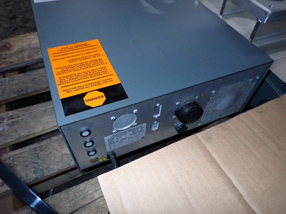 Sonics Ultrasonic Welder - 205s