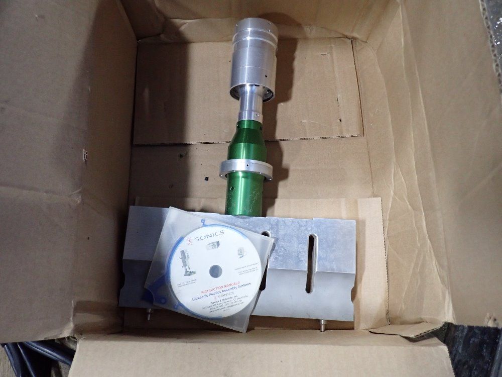 Sonics Ultrasonic Welder - 205s