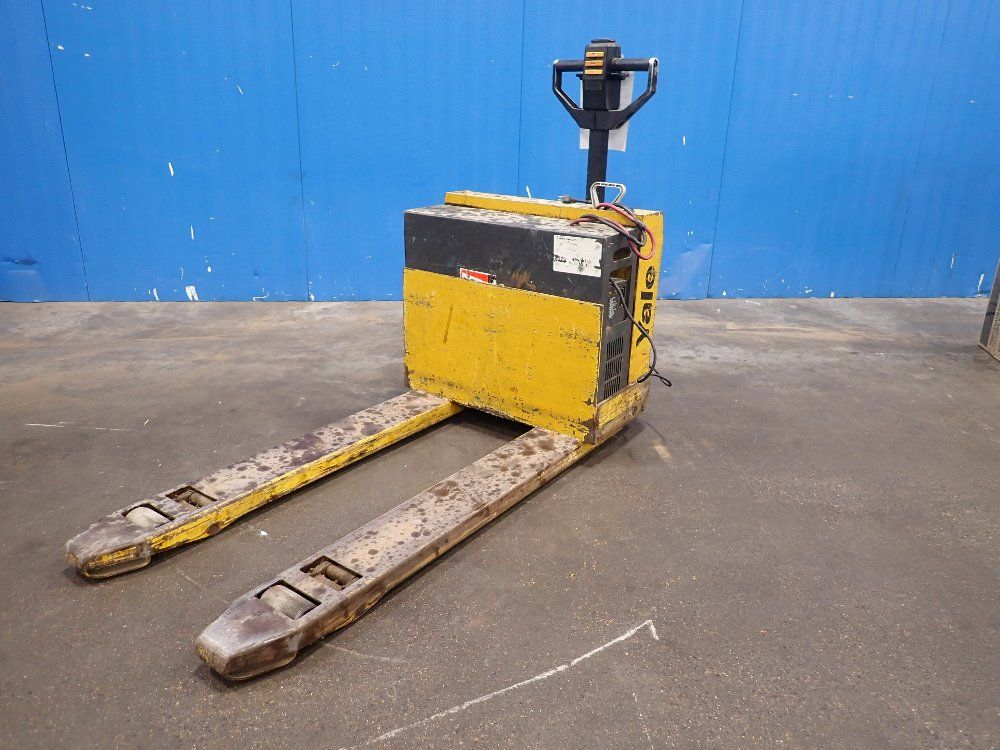 Yale 4000# Electric Pallet Jack - Mpd04acn24c2748