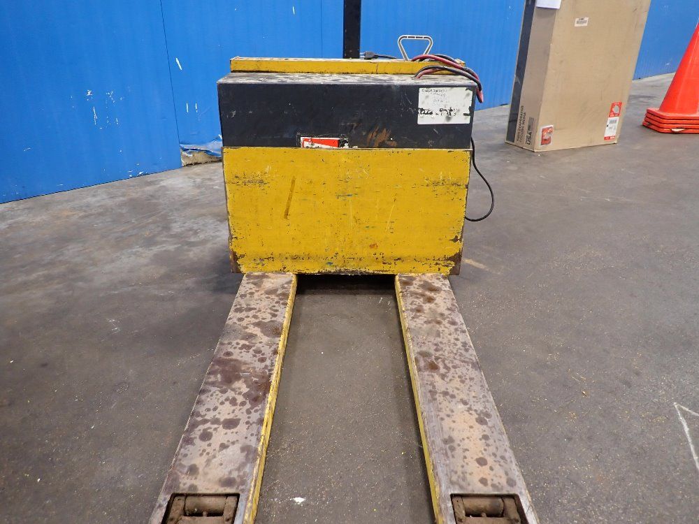 Yale 4000# Electric Pallet Jack - Mpd04acn24c2748