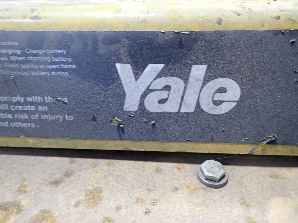 Yale 4000# Electric Pallet Jack - Mpd04acn24c2748