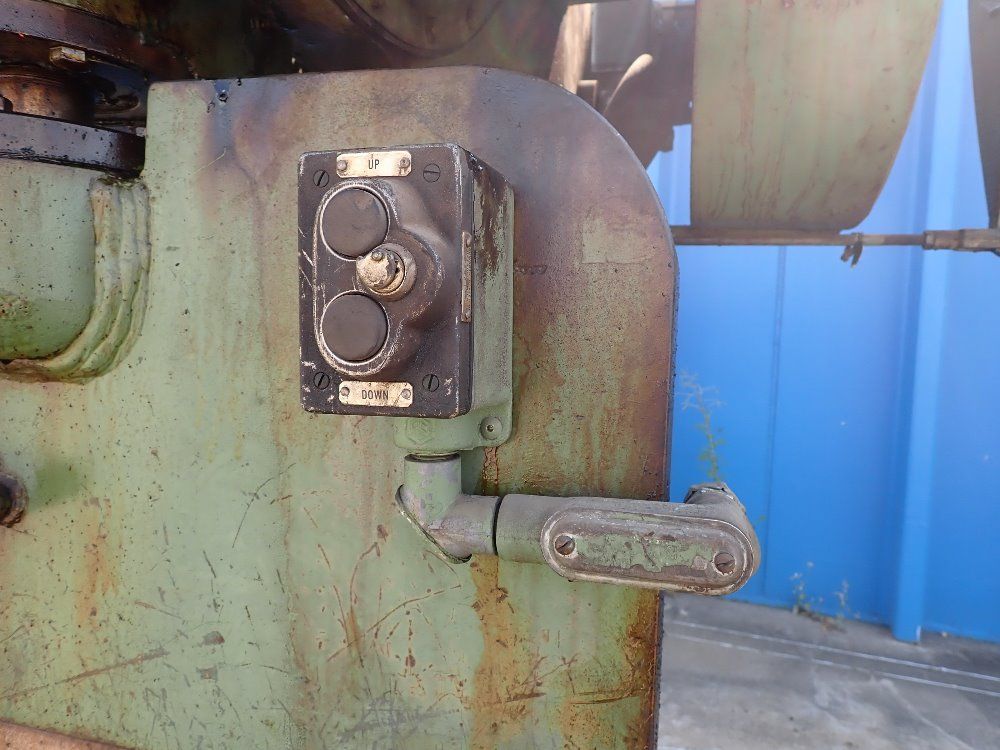 Verson 65 Ton 10' Press Brake