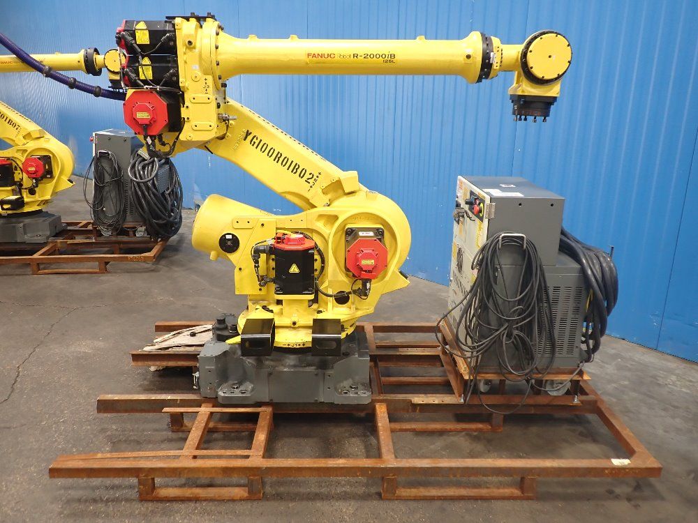 Fanuc 122" Reach, 276lb Robot - R2000ib 125l