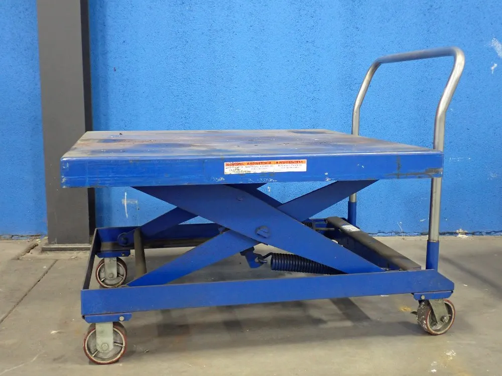 Vestil Mfg. Co. 500 Lbs. Portable Hydraulic Lift Table - Scsc-500-4242