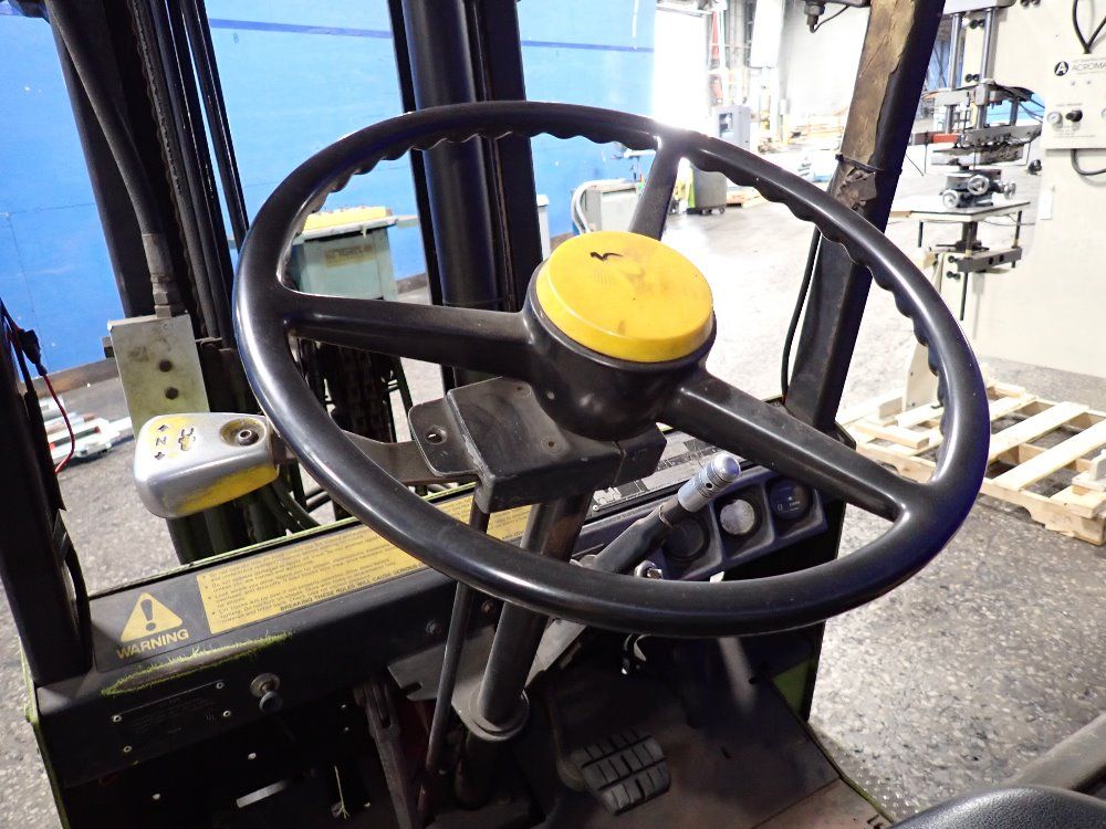 Clark 4000 Lbs Propane Forklift - Gcs20mb