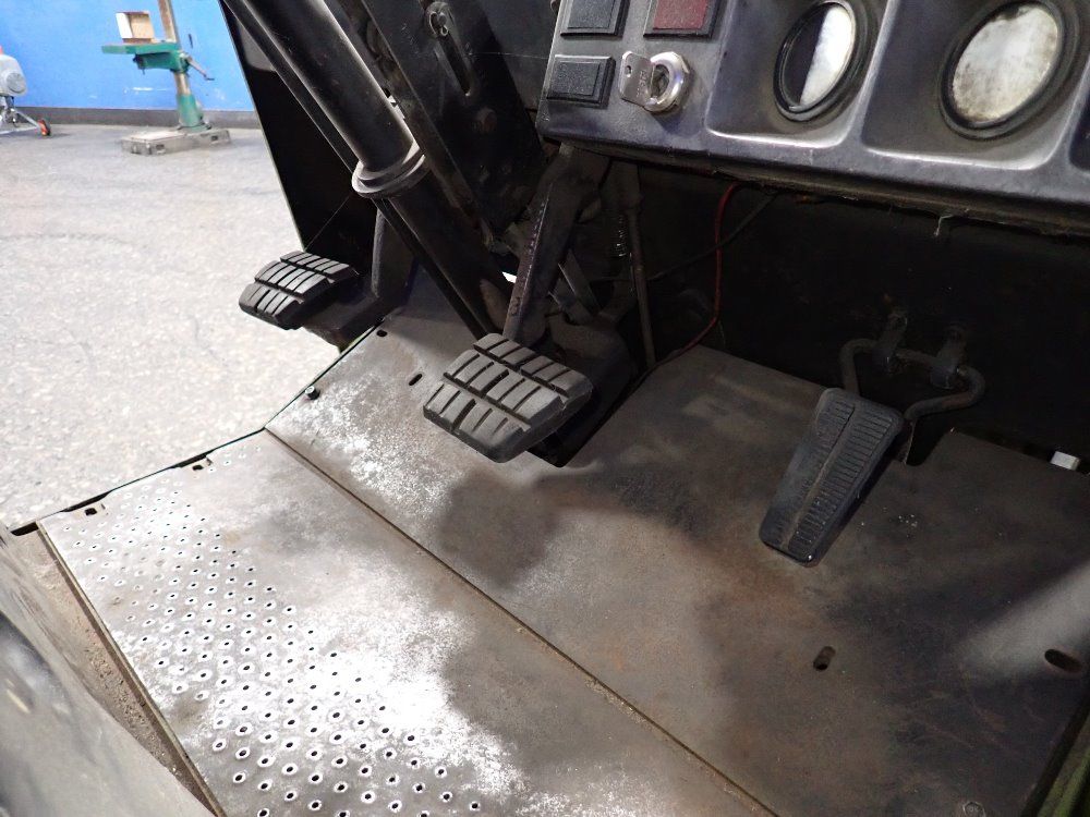 Clark 4000 Lbs Propane Forklift - Gcs20mb