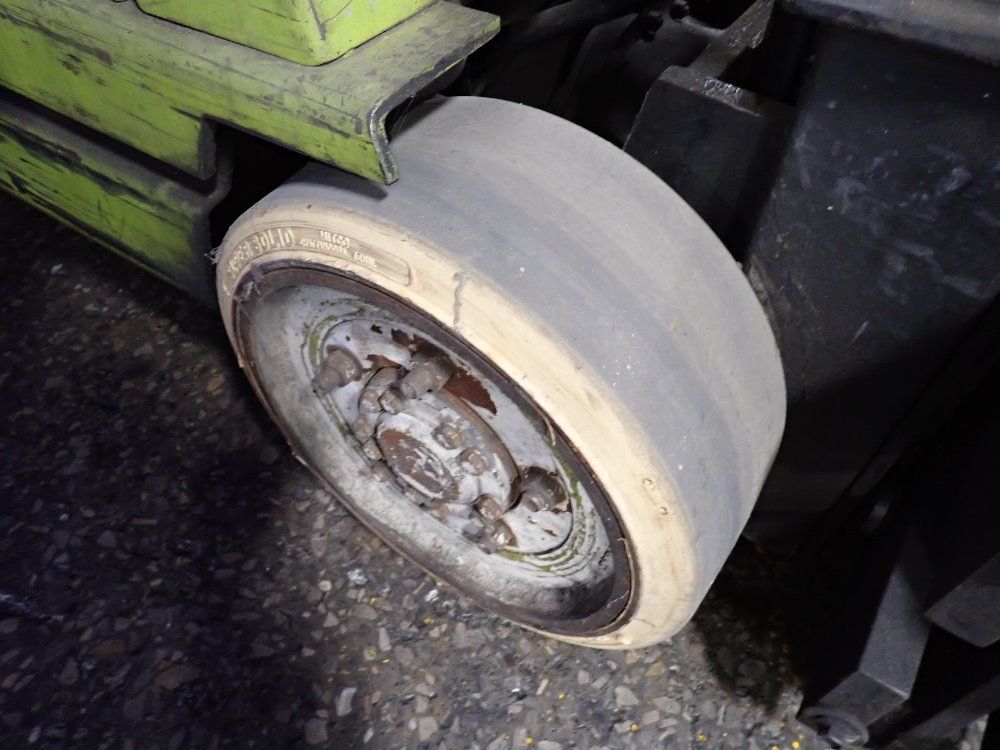 Clark 4000 Lbs Propane Forklift - Gcs20mb