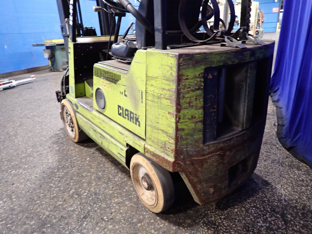 Clark 4000 Lbs Propane Forklift - Gcs20mb