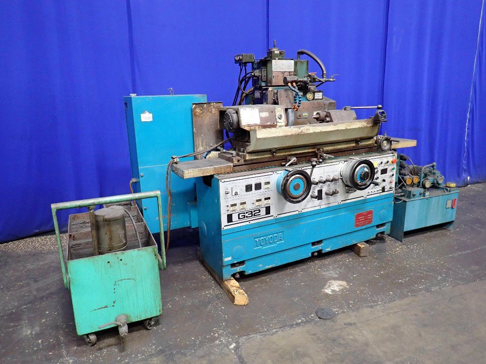 Toyoda 22 1/2" Cylindrical Grinder - Gop 32 X 50