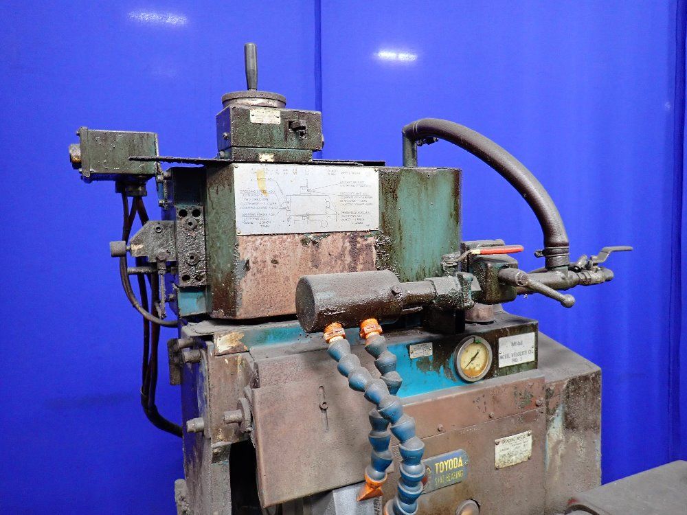 Toyoda 22 1/2" Cylindrical Grinder - Gop 32 X 50