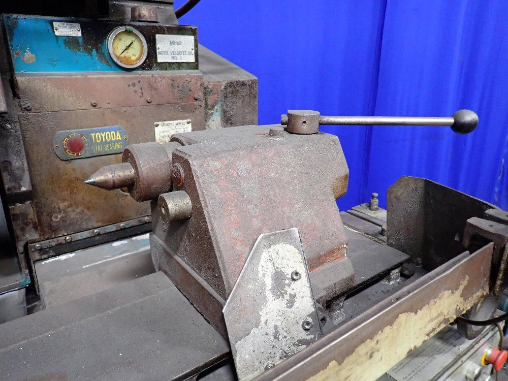 Toyoda 22 1/2" Cylindrical Grinder - Gop 32 X 50